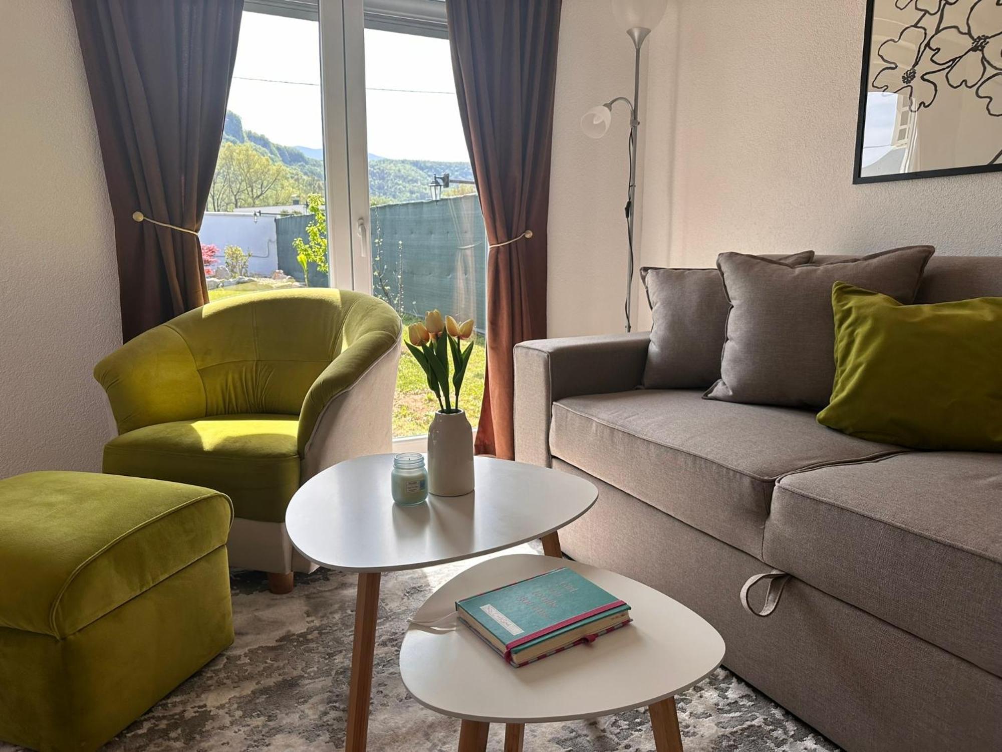 Holiday Home Emma Bihać エクステリア 写真