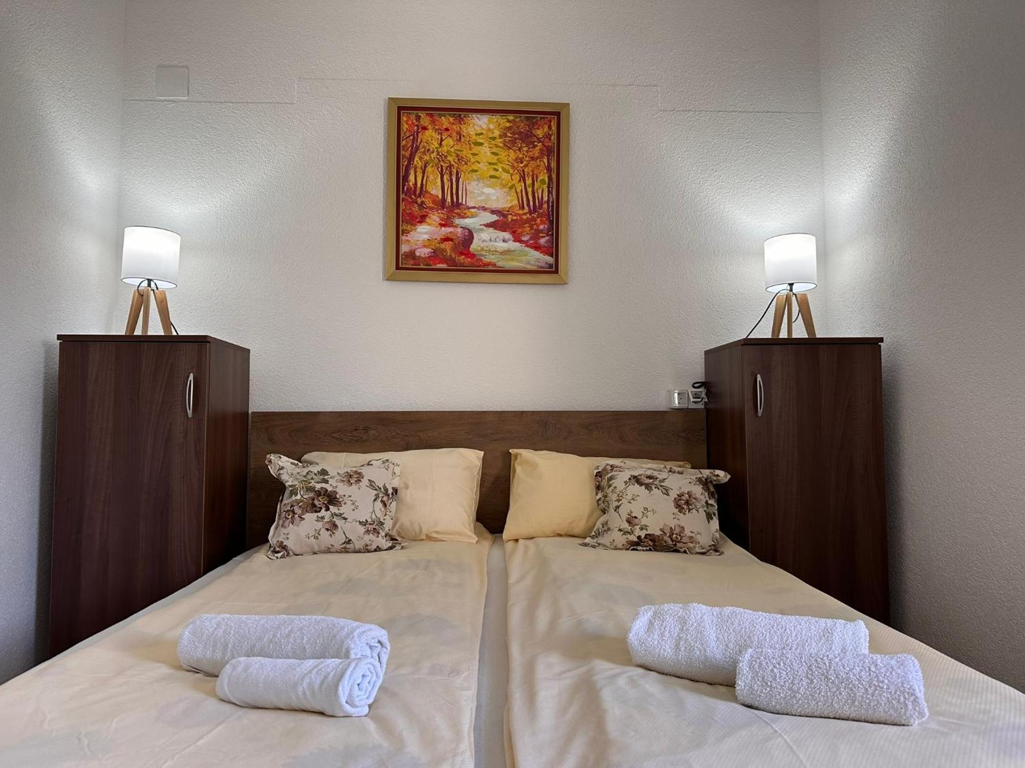 Holiday Home Emma Bihać エクステリア 写真