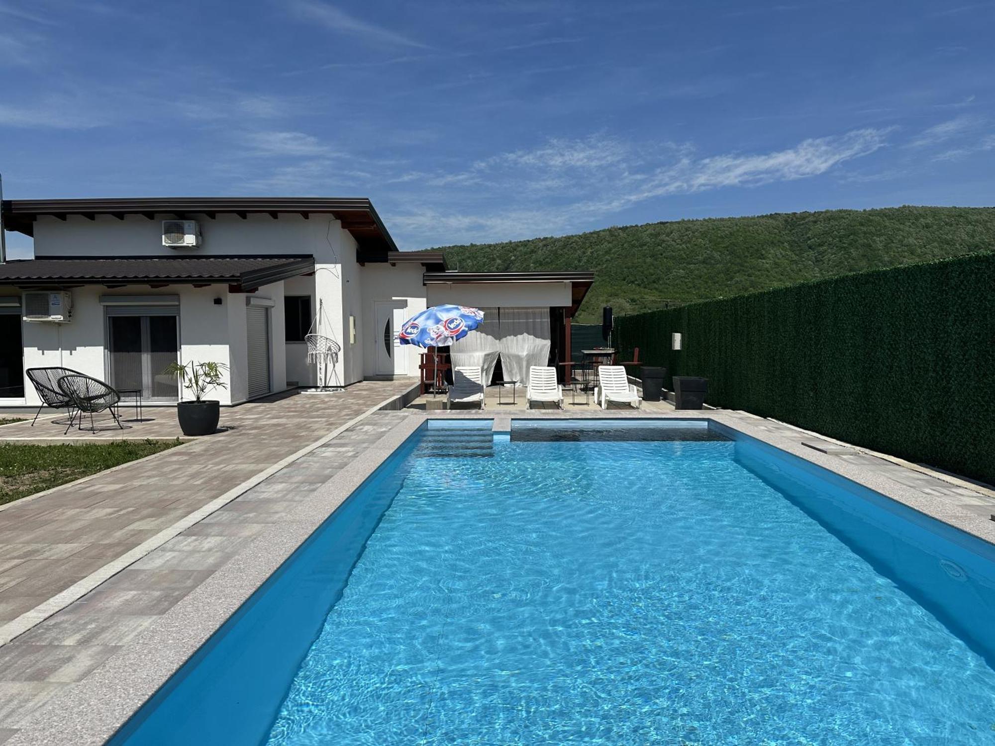 Holiday Home Emma Bihać エクステリア 写真